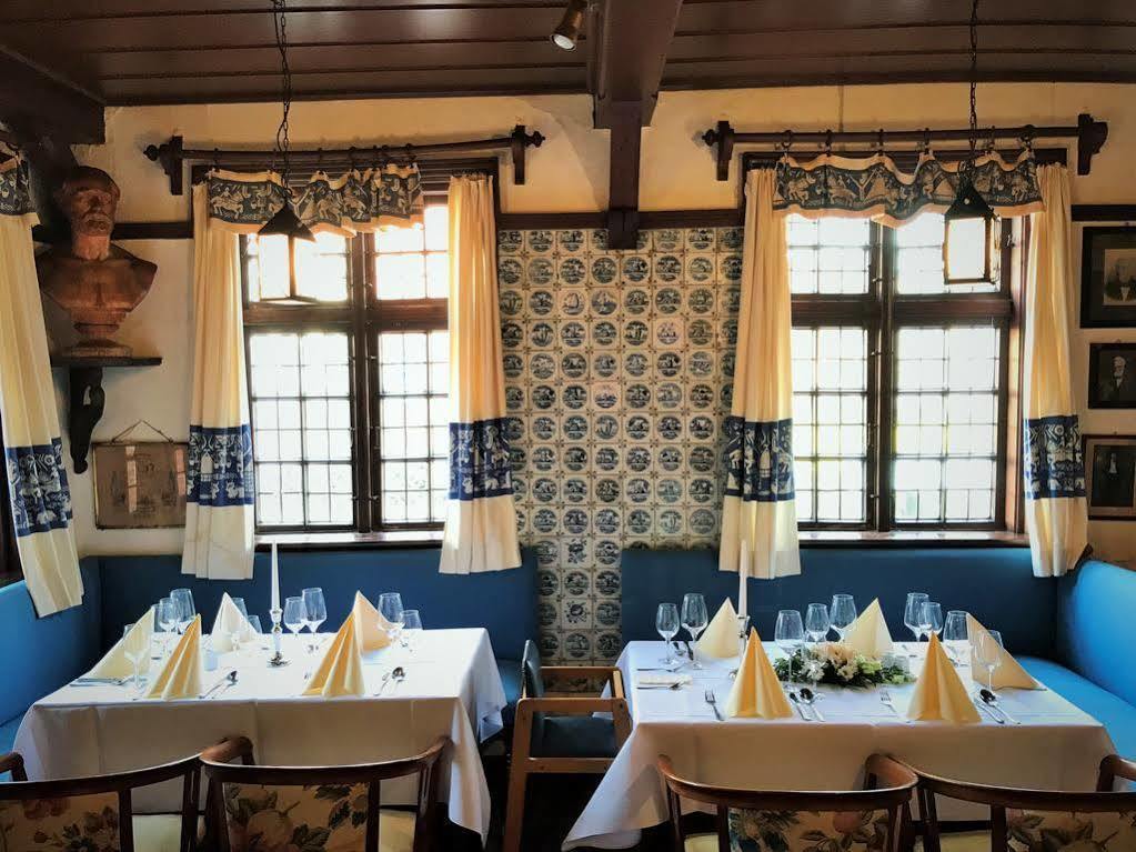 Boutique-Hotel Zur Alten Post Бюзум Экстерьер фото